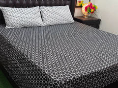 100% COTTON PRINTED BED SET (1 KING SIZE BED SHEET + 2 PILLOW COVER)