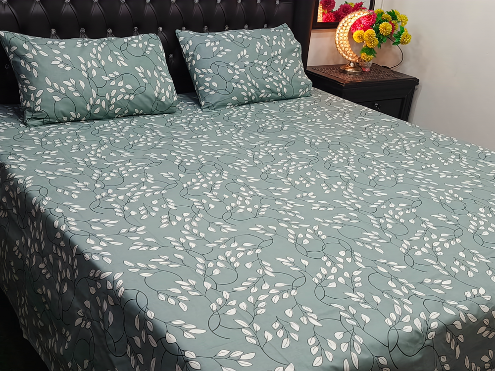 100% COTTON PRINTED BED SET (1 KING SIZE BED SHEET + 2 PILLOW COVER)